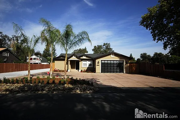 6101 Landis Ave photo 1