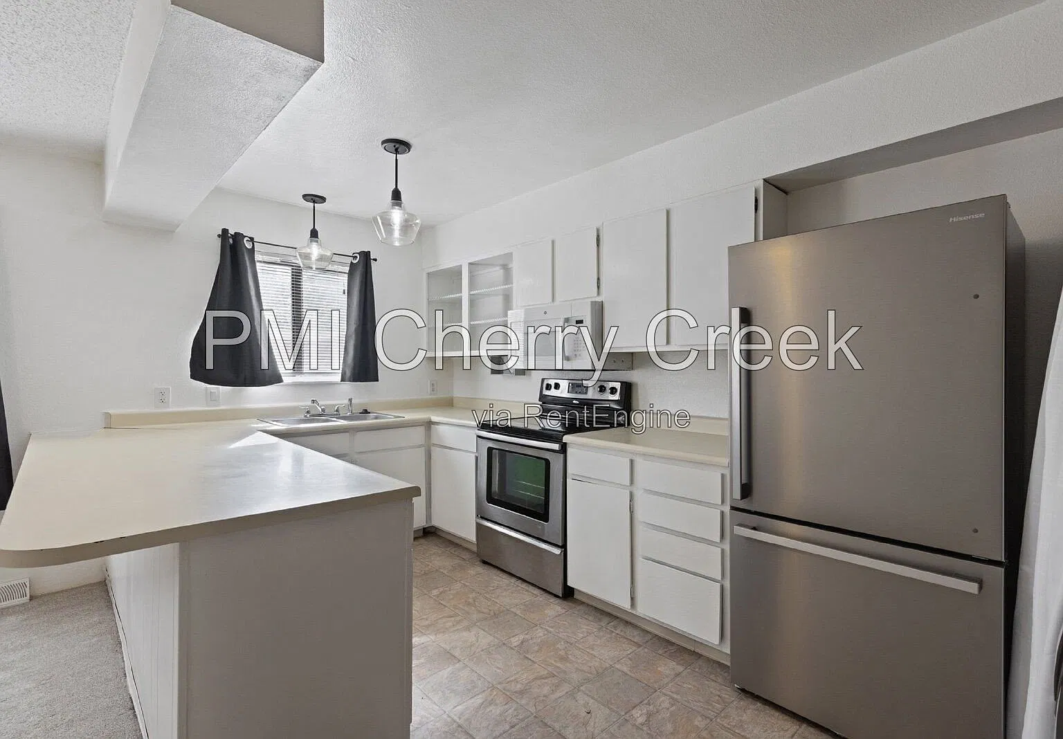 2 bed, 2.5 bath, 1619 sqft, $1,995 — Photo 3