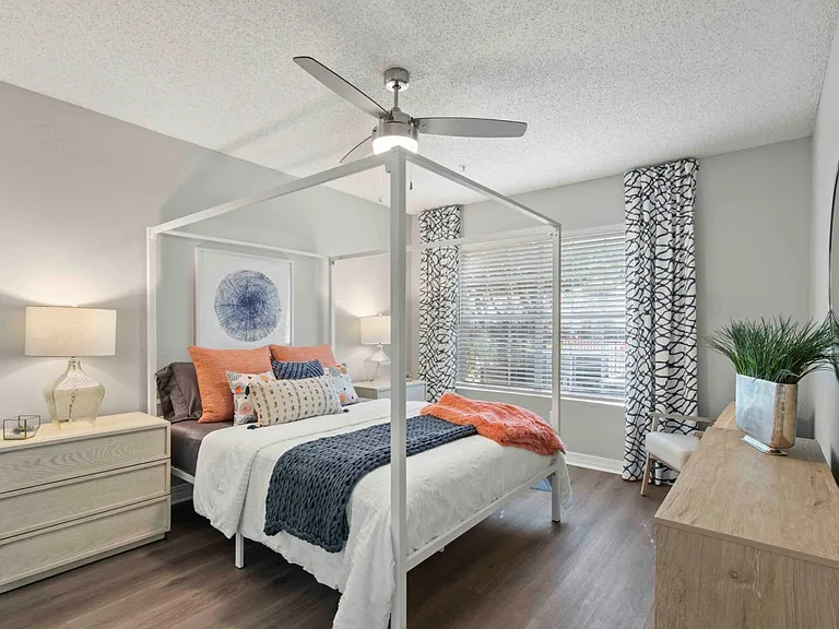 Coastline Apartments — Photo 7