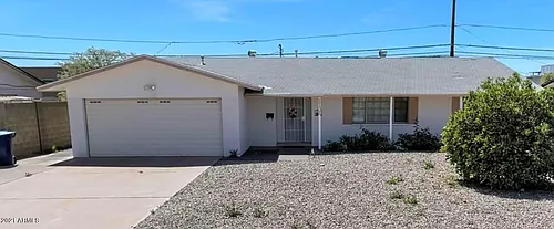 1131 E Marigold Ln Photo 1