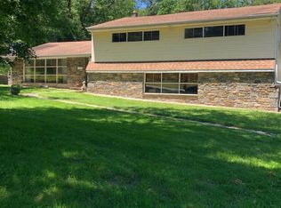 1030 Arboretum Rd, Wyncote, PA 19095