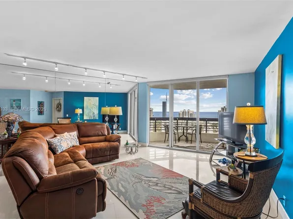 3500 Mystic Pointe Dr APT 3307, Aventura, FL 33180