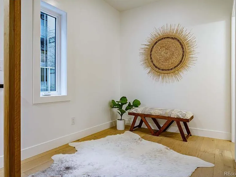 2740 N Clay St — Photo 21