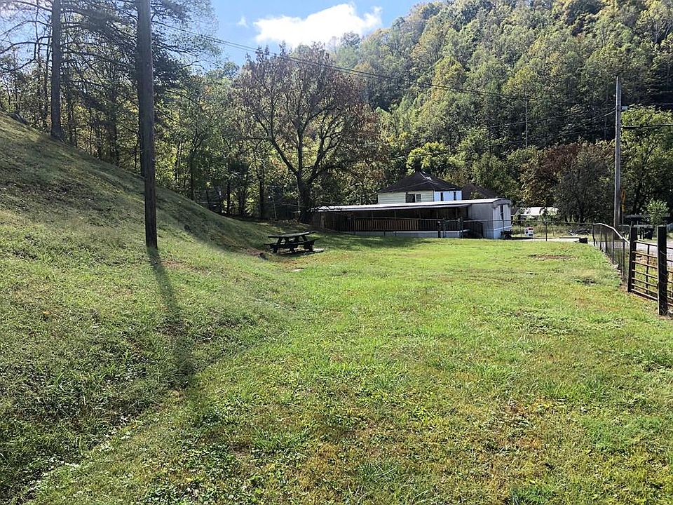 2nd image of 2232 State Route 302