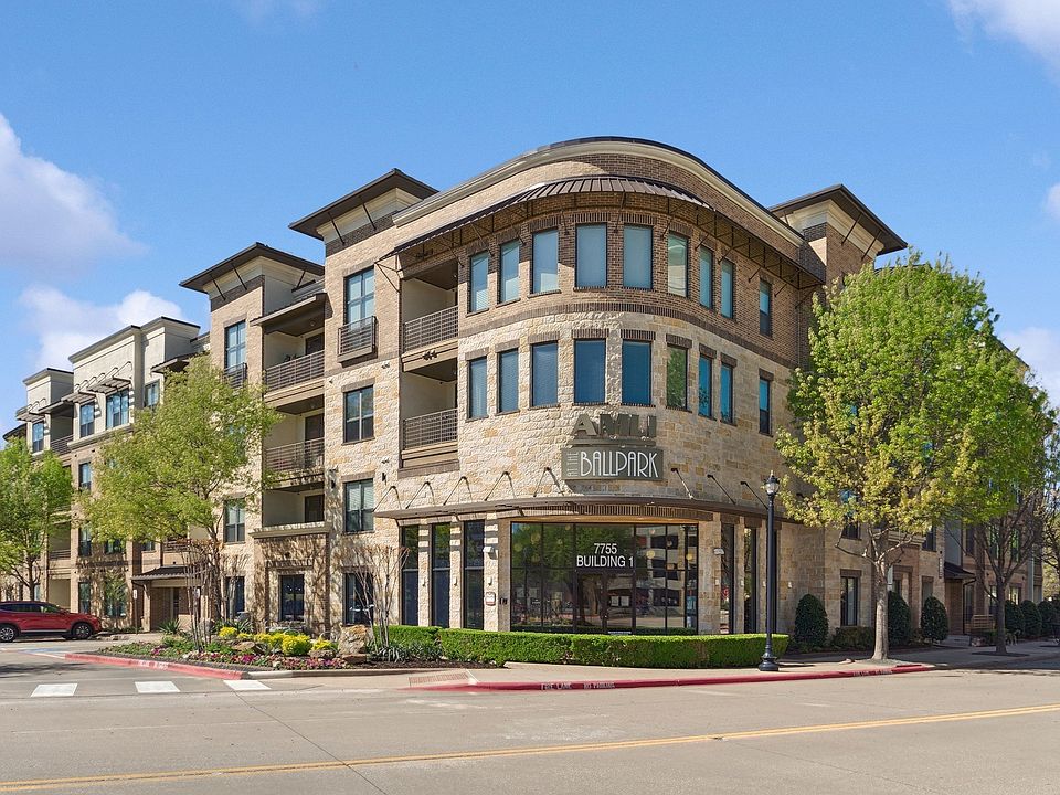 Leasing Office