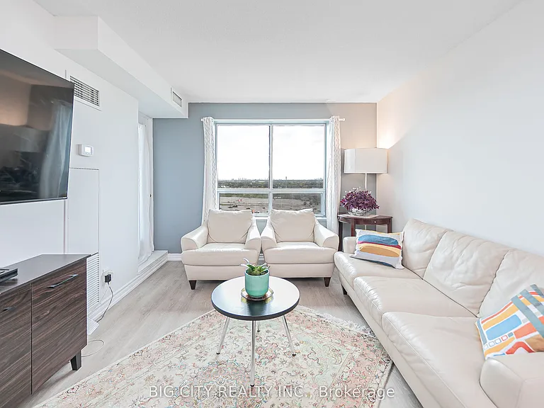 23 Oneida Cres #1206 — Photo 7