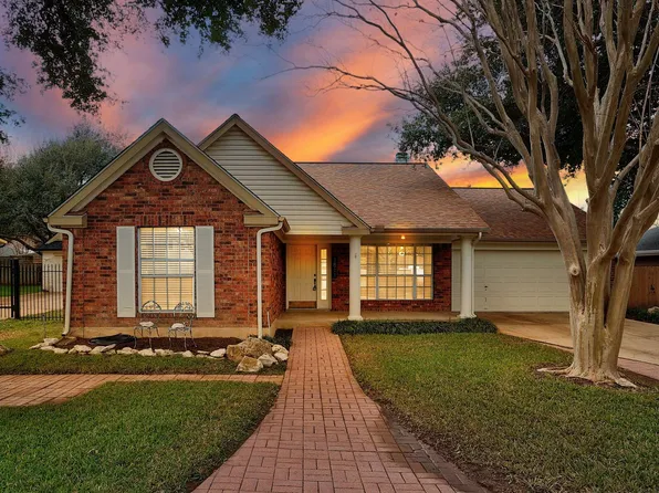 1811 Iris Ln, Cedar Park, TX 78613