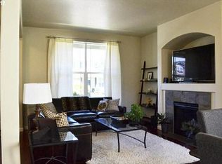 3738 SE Oakleaf St, Hillsboro, OR
