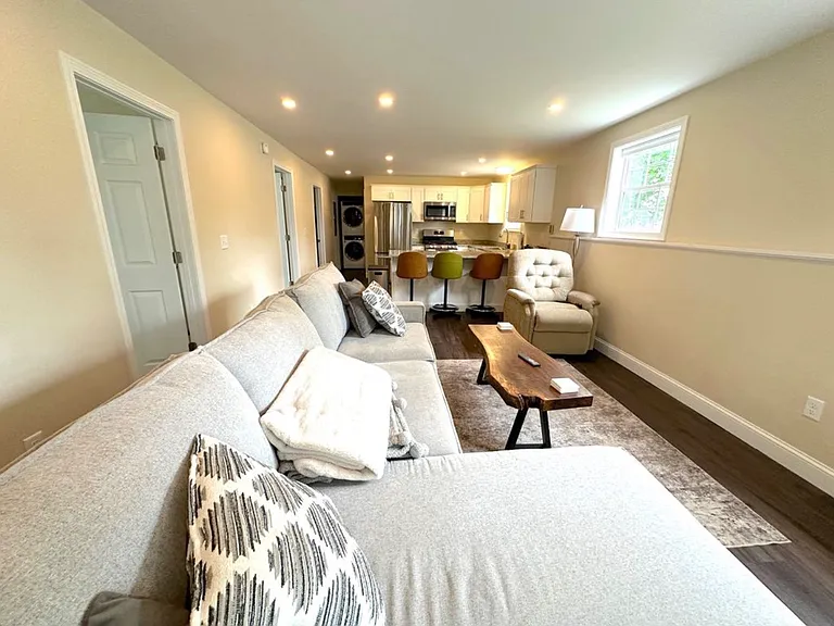 15 Melvin Ave #101 — Photo 2