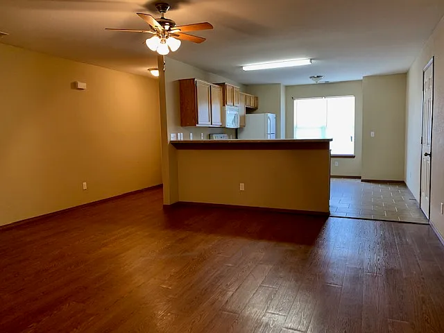 4207 SW Broadstone Avenue - 2 — Photo 4