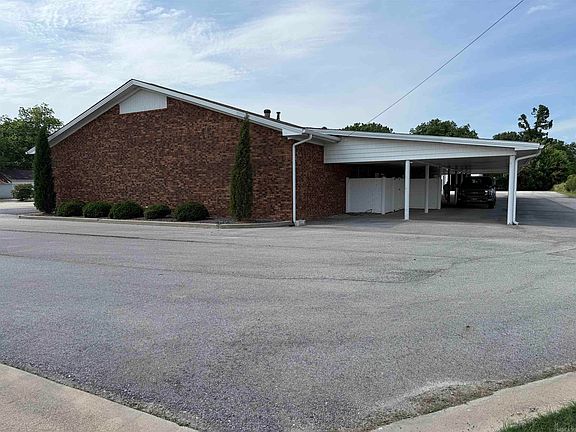 3rd image of 830 S Terminal Ave