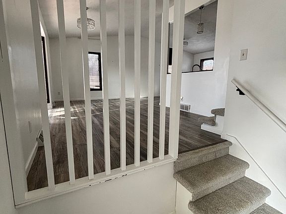 4th image of 4824 Glasgow Ave