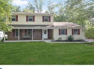 14 Timber Brook Dr, Quakertown, PA 18951