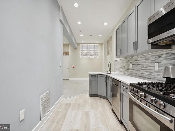 4th image of 2024-26 E Fletcher St #1