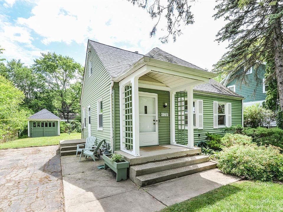 1st image of 2865 Maplewood Ave
