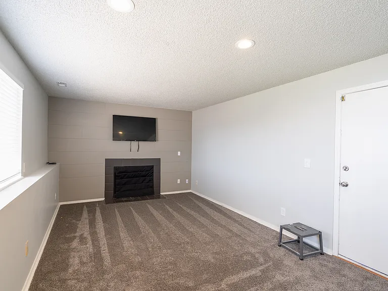 3805 Blazingwood Way — Photo 9