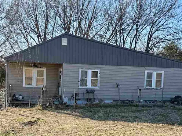 2634 S Nine Mile Rd, Ponca City, OK 74604