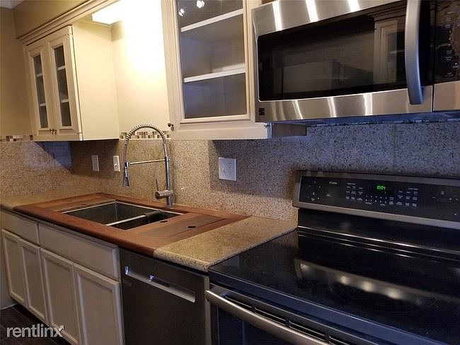 12729-huntingwick-dr-unit-158-houston-tx-building-photo(11)