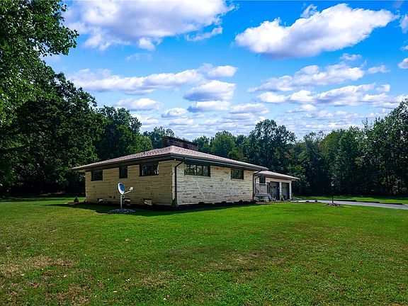 3rd image of 680 N Stone Base Rd