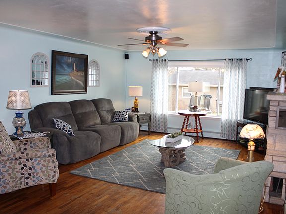 4th image of 200 Bansill Dr