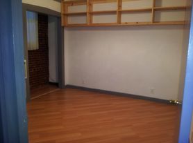 119 W Main St, Belleville, IL