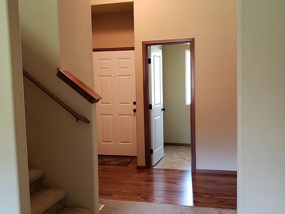 3rd image of 11821 63rd Ave SE