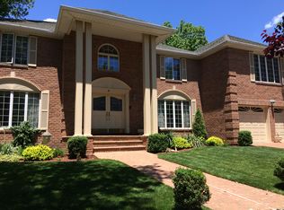 35 Uncas Ave, Staten Island, NY