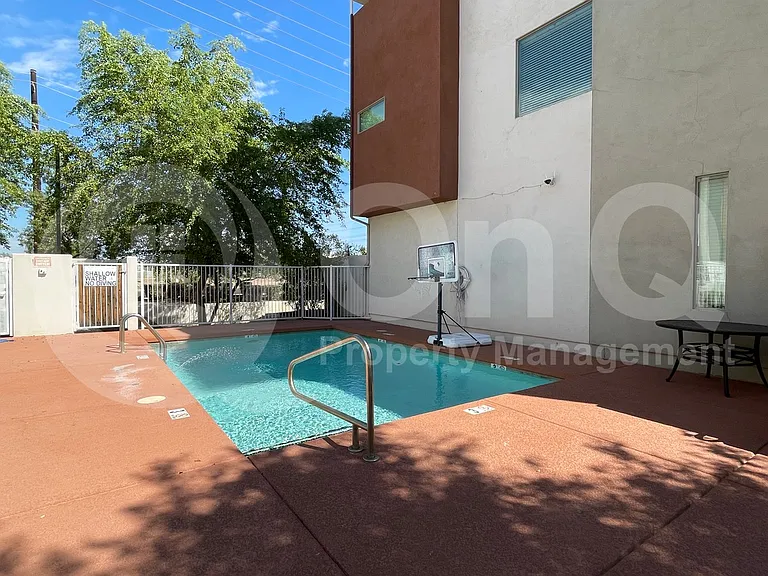 1264 E Curry Rd — Photo 29