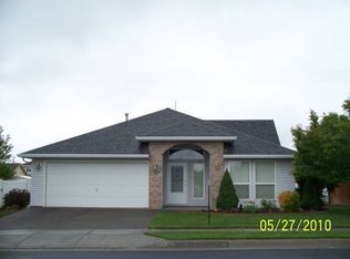 166 NE 11th St, Hermiston, OR 97838