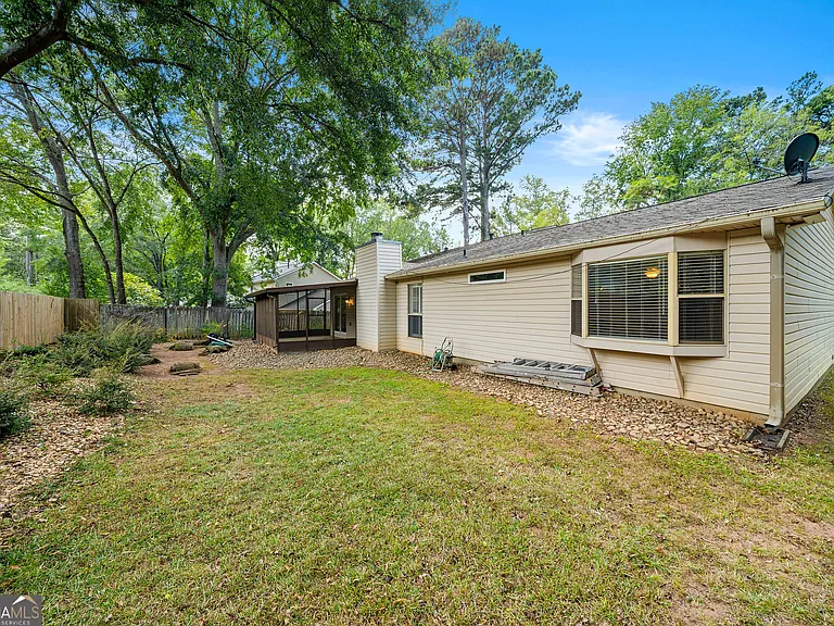 503 Waterwood Bnd — Photo 24