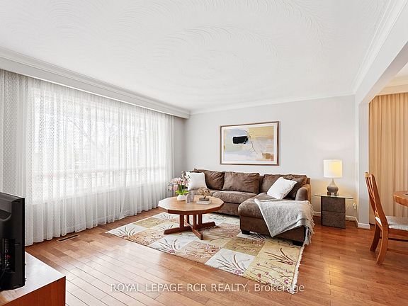 4th image of 10 Wareside Rd