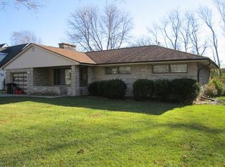 N88W17015 Elmwood Dr, Menomonee Falls, WI 53051