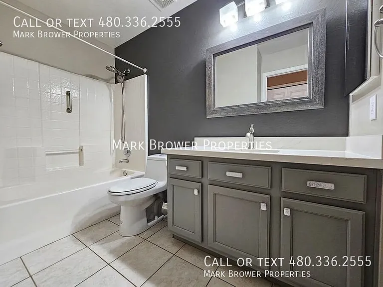566 S Esmeralda — Photo 14