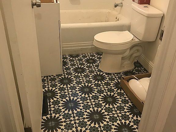 Updated main floor bath