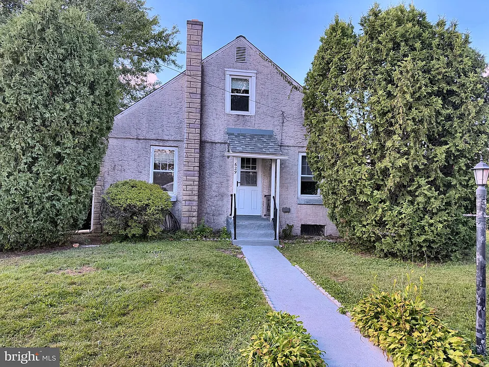 629 Maple Dr