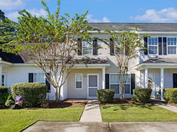 135 Lynches River Dr, Summerville, SC 29485