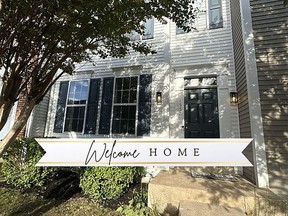 2nd image of 15521 Port Washington Ct