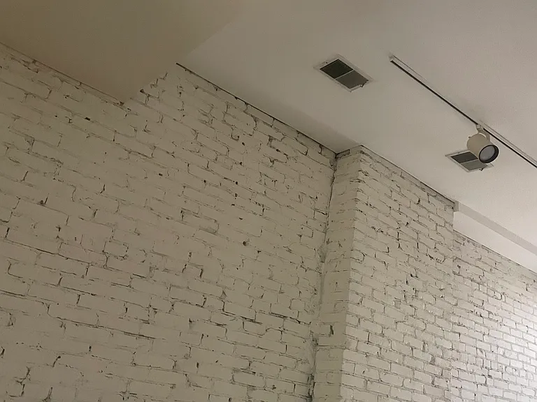 717 W 10th St #2 — Photo 9