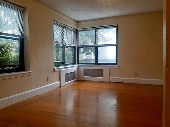 2nd image of 218 Waterman St #105C