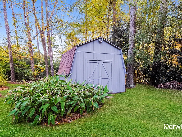 275 Sabrina Ct — Photo 13