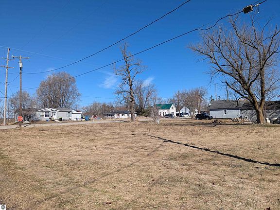 5th image of N/a Main St