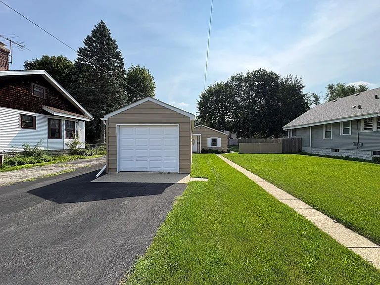 115 Grant St — Photo 21