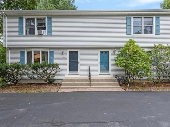 16-18 Manville Ave, Manville, RI 02838