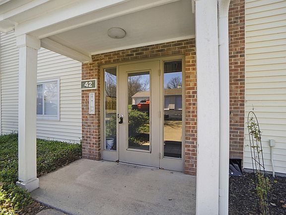 3rd image of 42 Rio Grande Cir APT 7