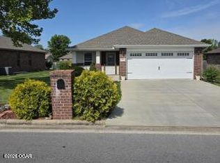 2505 S River St, Carthage, MO 64836