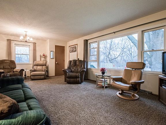 5th image of 6325 Aldrich Ave S