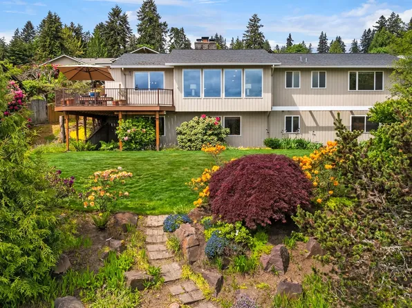 17015 SE 25th Street, Bellevue, WA 98008