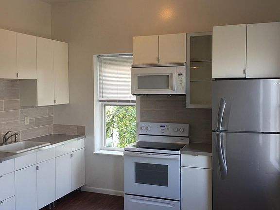 5th image of 649 W McMicken Ave APT 7