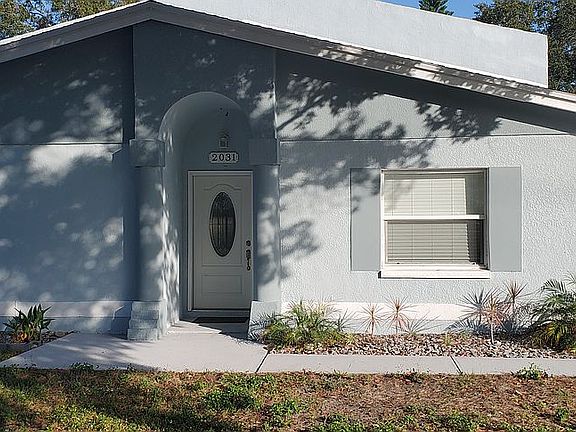 2nd image of 2031 Loma Linda Way S