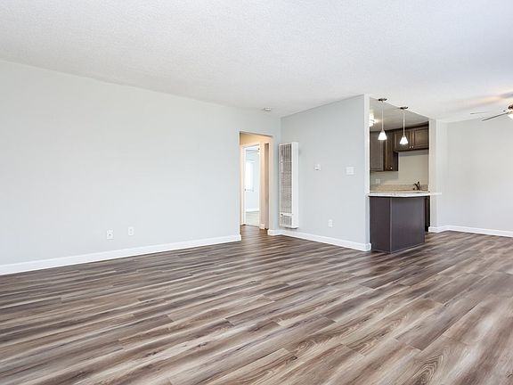 3rd image of 4149 4163 1/2 Hamilton St #41535